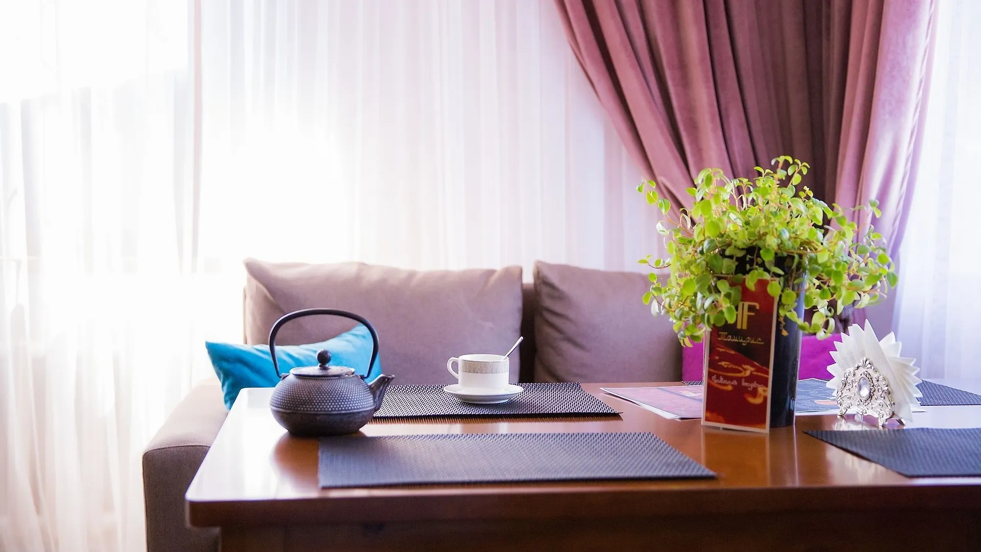אסטנה Boutique Hotel Tomiris